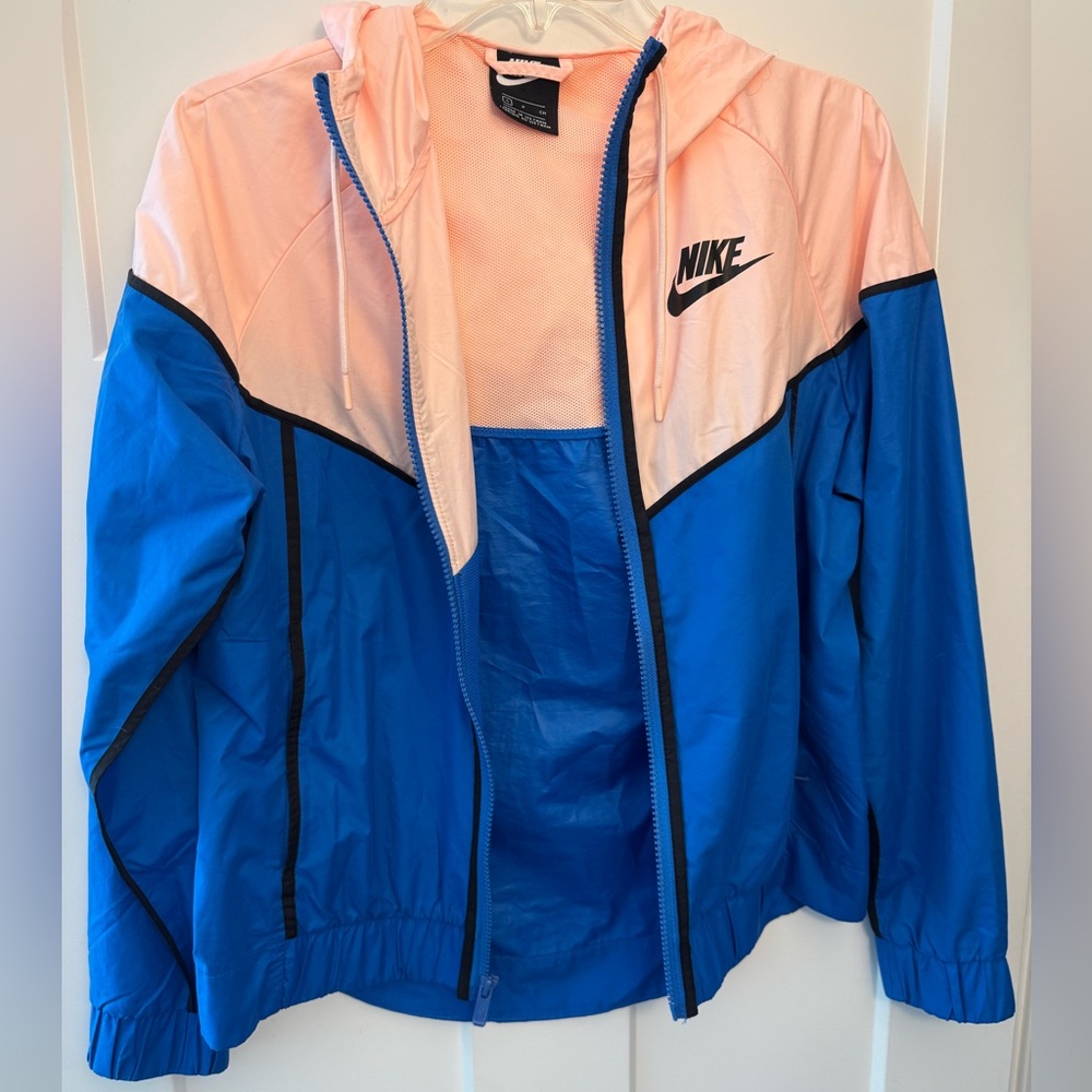 Nike sportswear windrunner jacket size small peach/ blue full zip